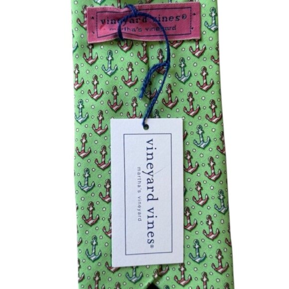 Vineyard Vines Men's 100% Silk Tie Candy Cane Anchor Light Green Holiday NWT - Picture 6 of 9